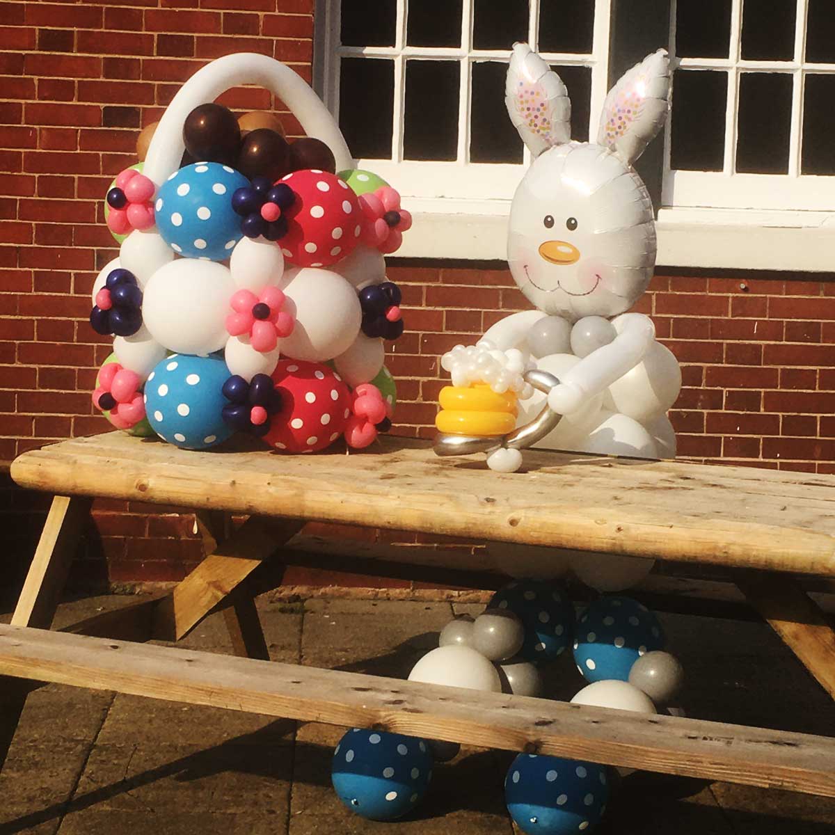 Easter bunny balloon creation